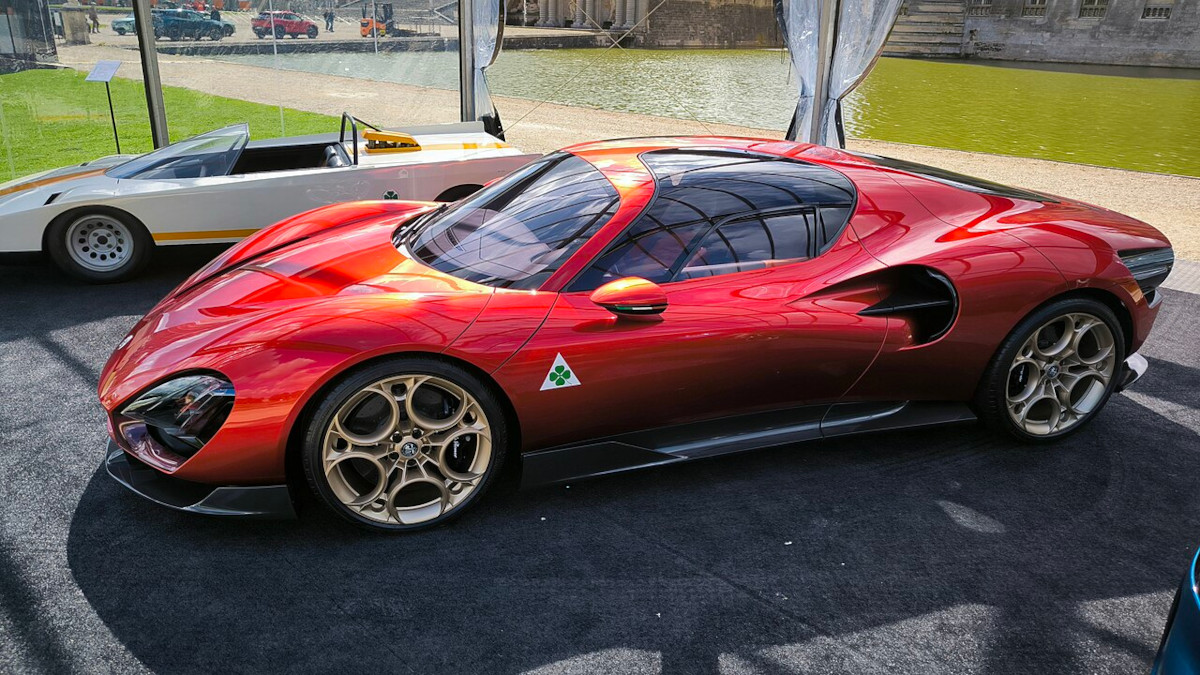 Alfa Romeo 33 Stradale